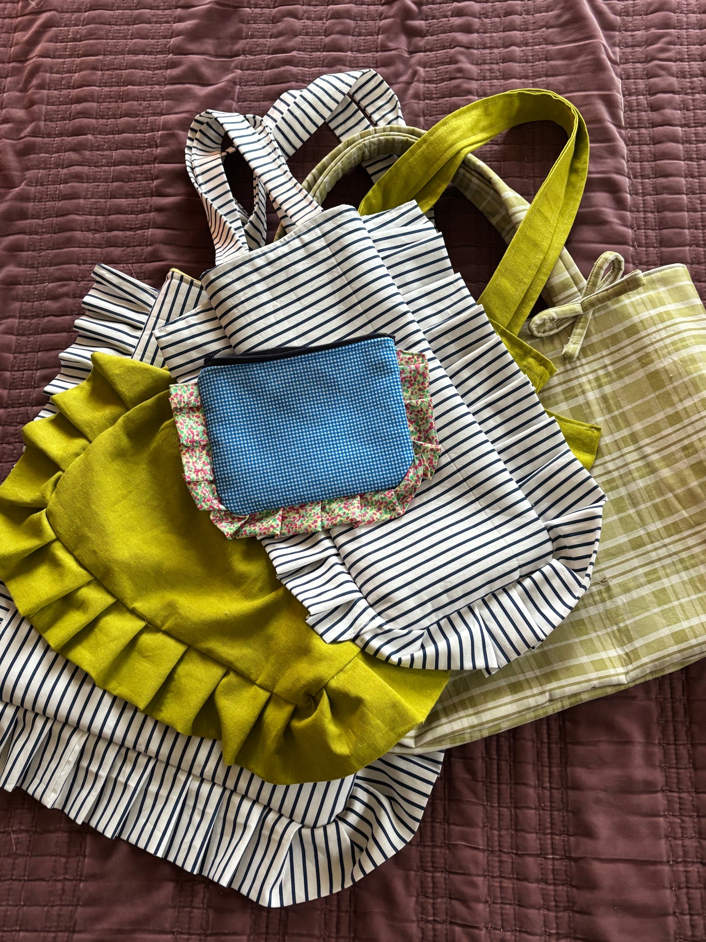 Green Ruffle Shopping Tote