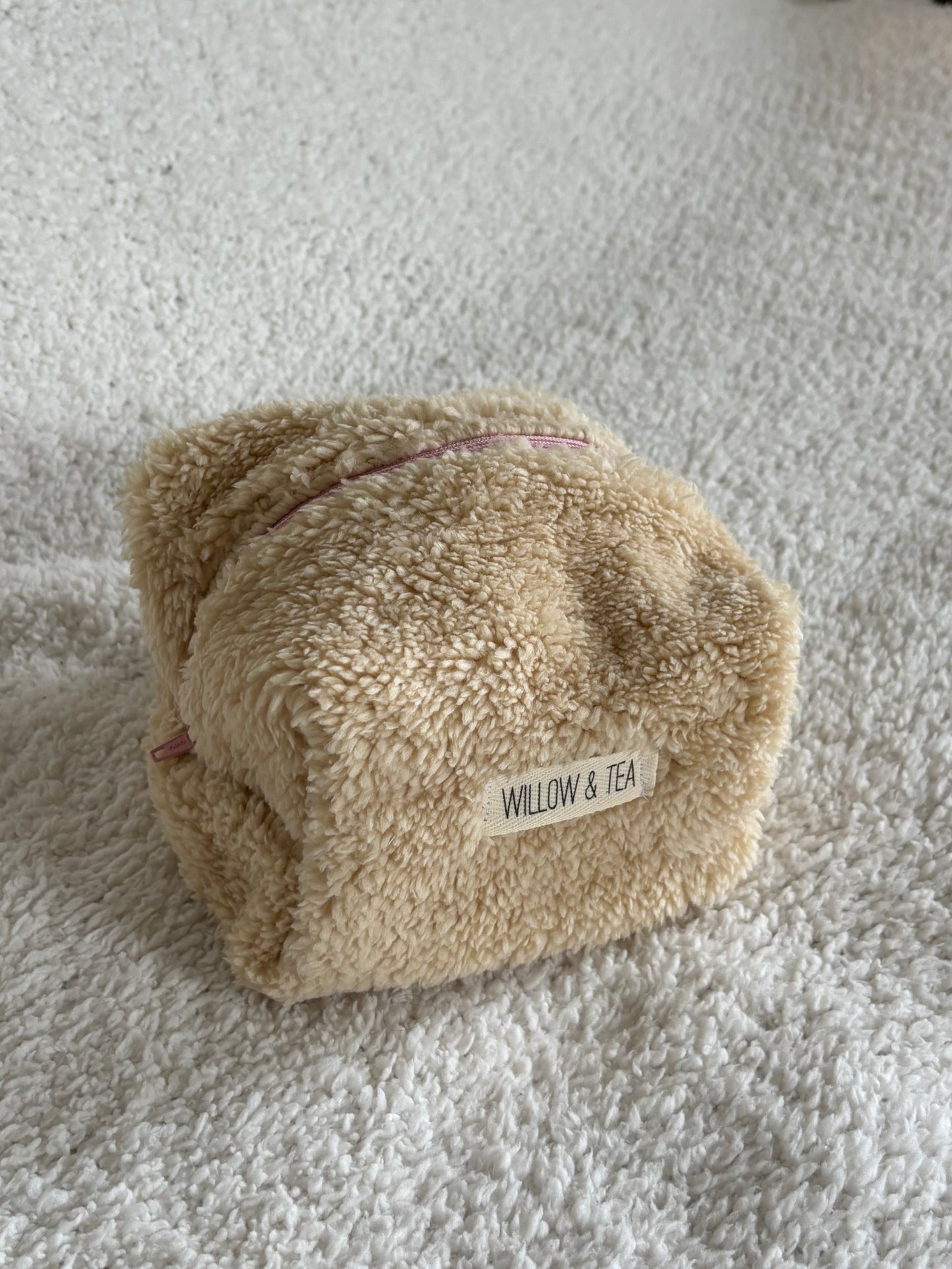 Sherpa Boxy Pouch